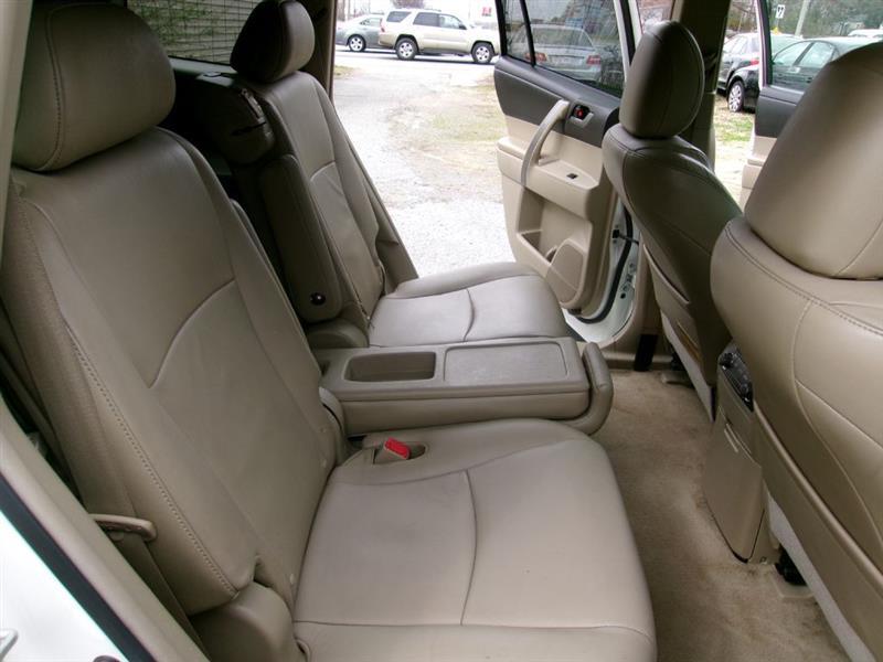 Toyota Highlander  2010