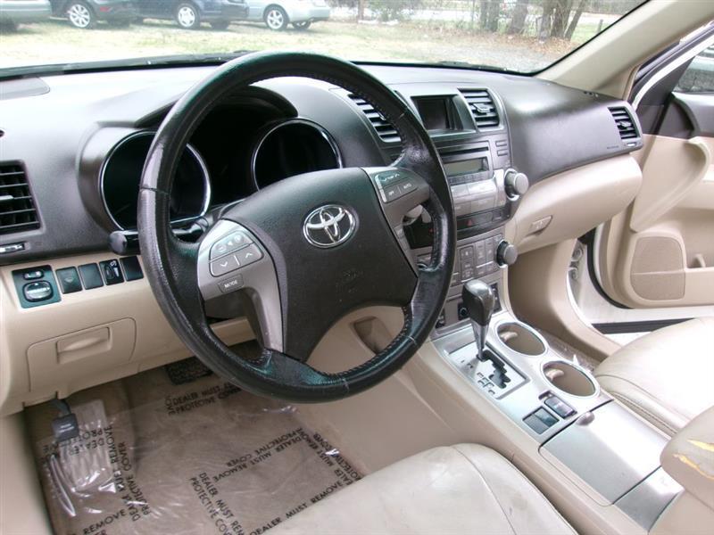 Toyota Highlander  2010