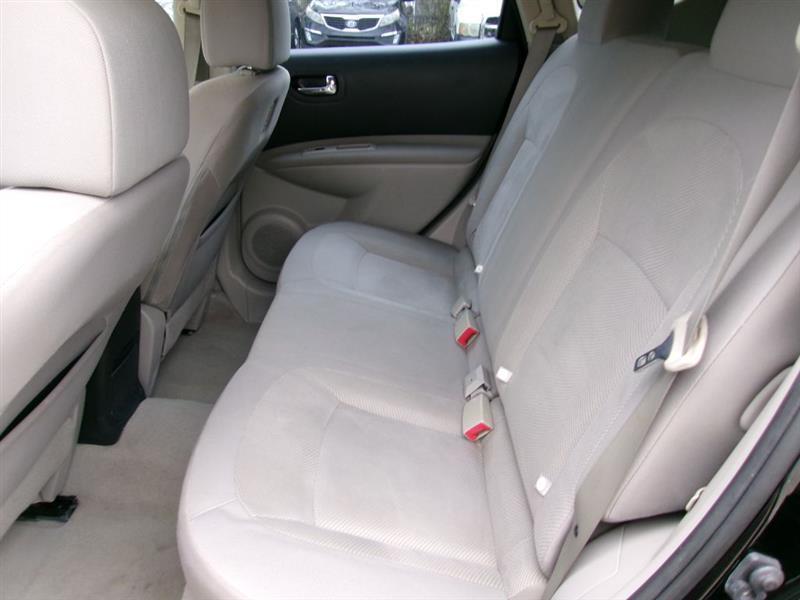 Nissan Rogue Select  2014