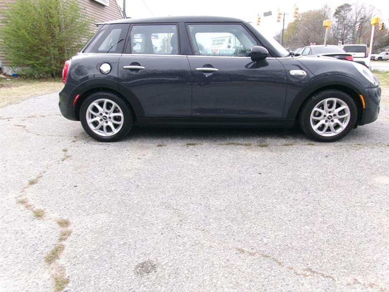 MINI Cooper  2015