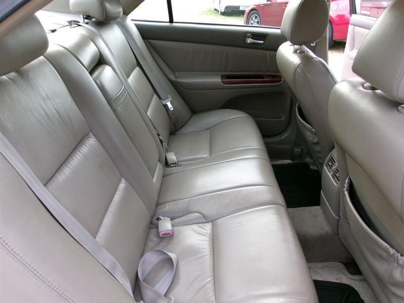 Toyota Camry  2004