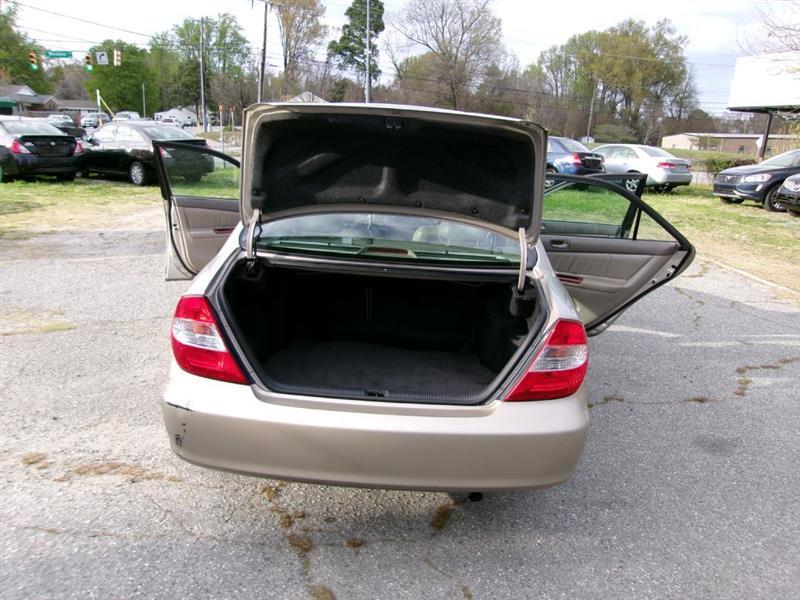 Toyota Camry  2004