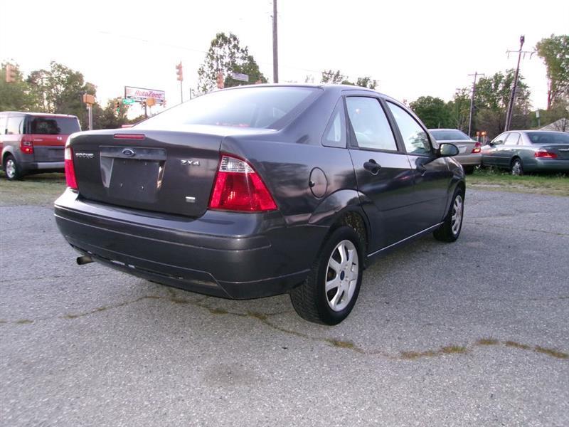 Ford Focus  2005