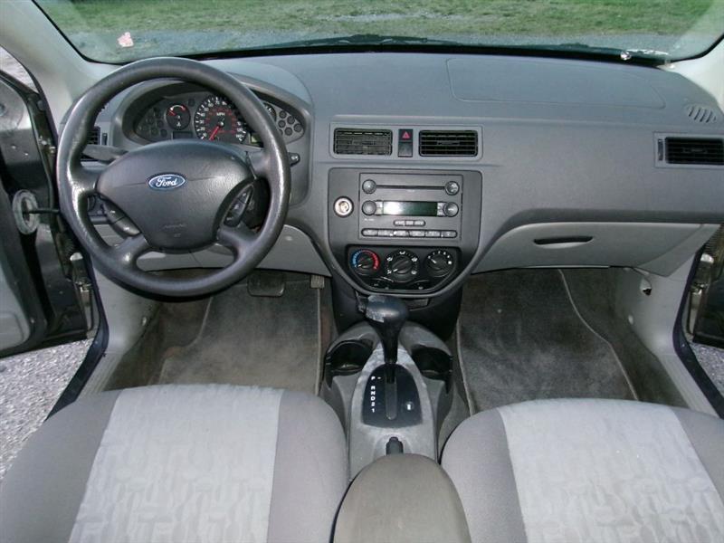 Ford Focus  2005