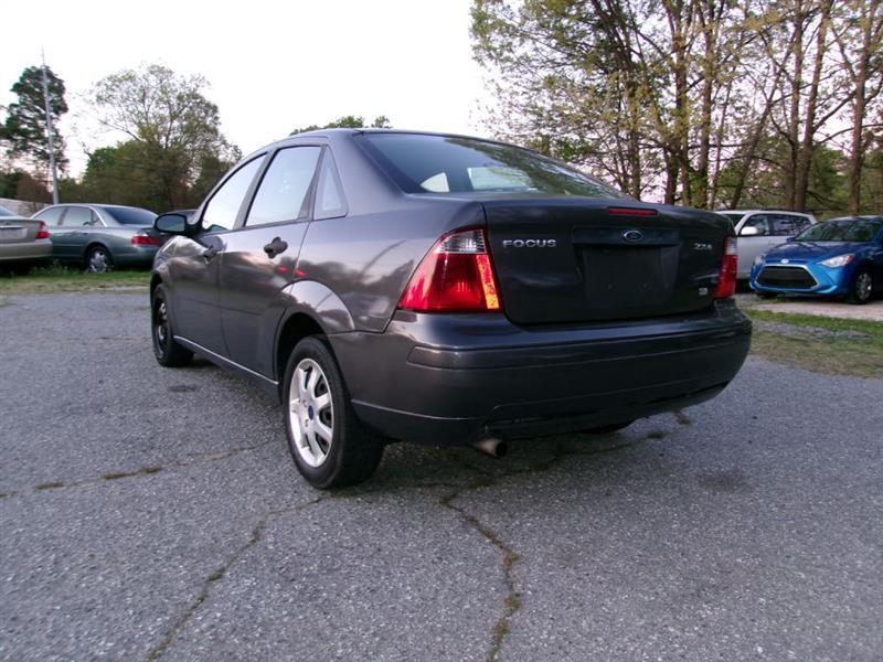 Ford Focus  2005