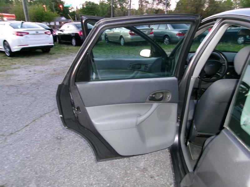 Ford Focus  2005