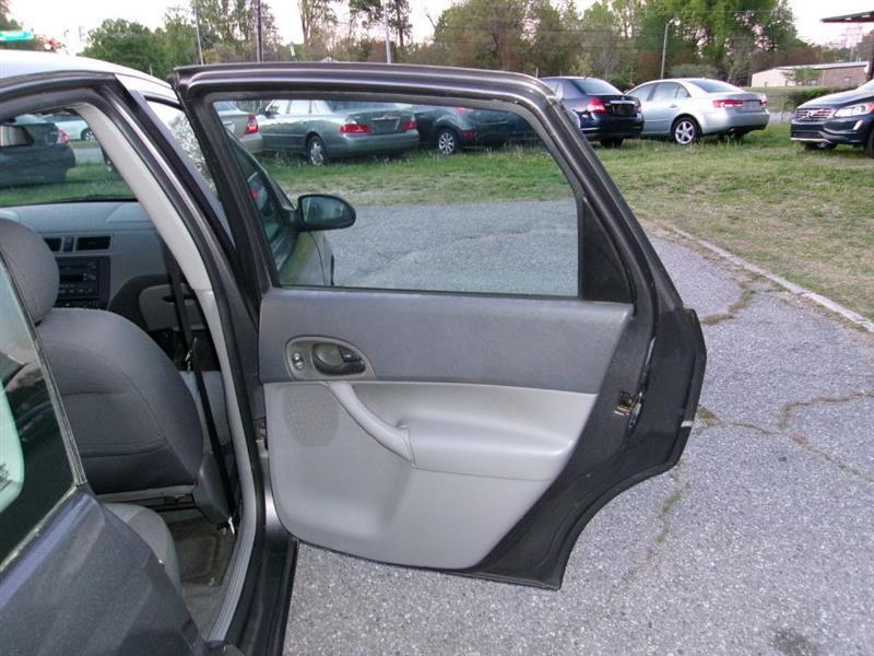 Ford Focus  2005