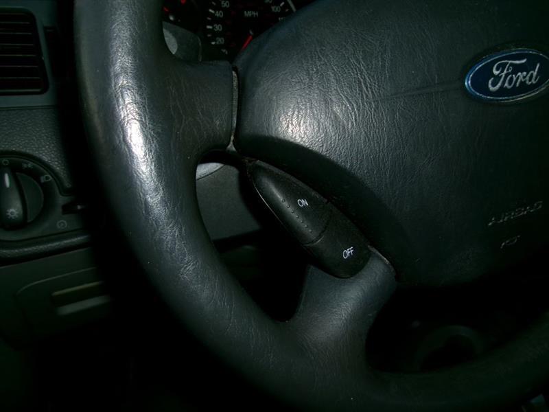Ford Focus  2005