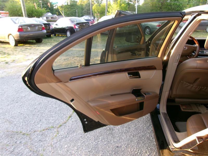 Mercedes-Benz S-Class  2007