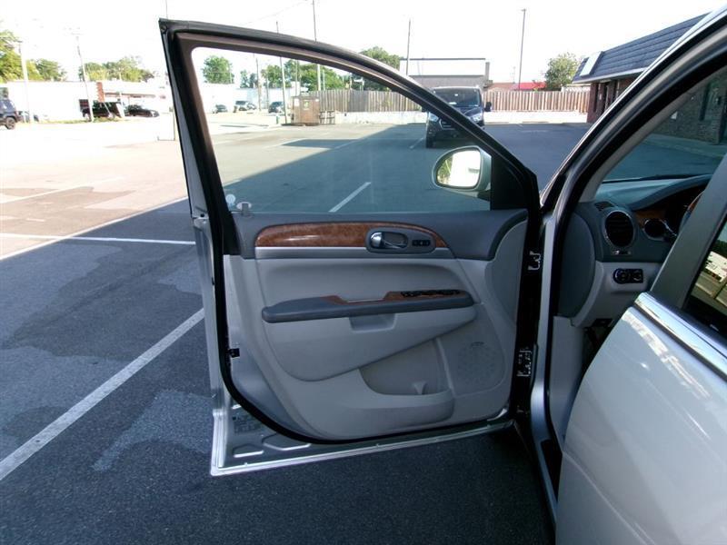 Buick Enclave  2011
