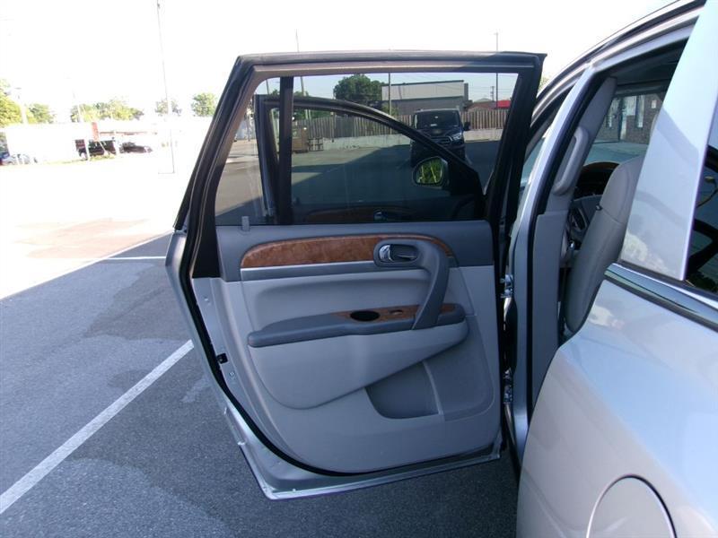 Buick Enclave  2011