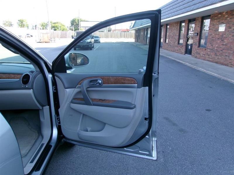 Buick Enclave  2011