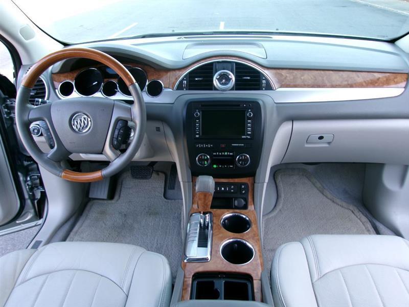 Buick Enclave  2011