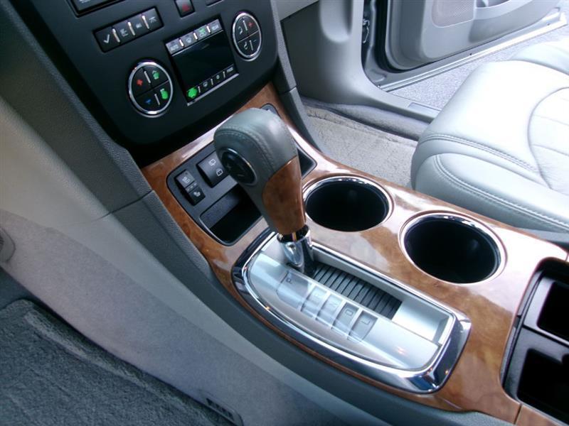 Buick Enclave  2011