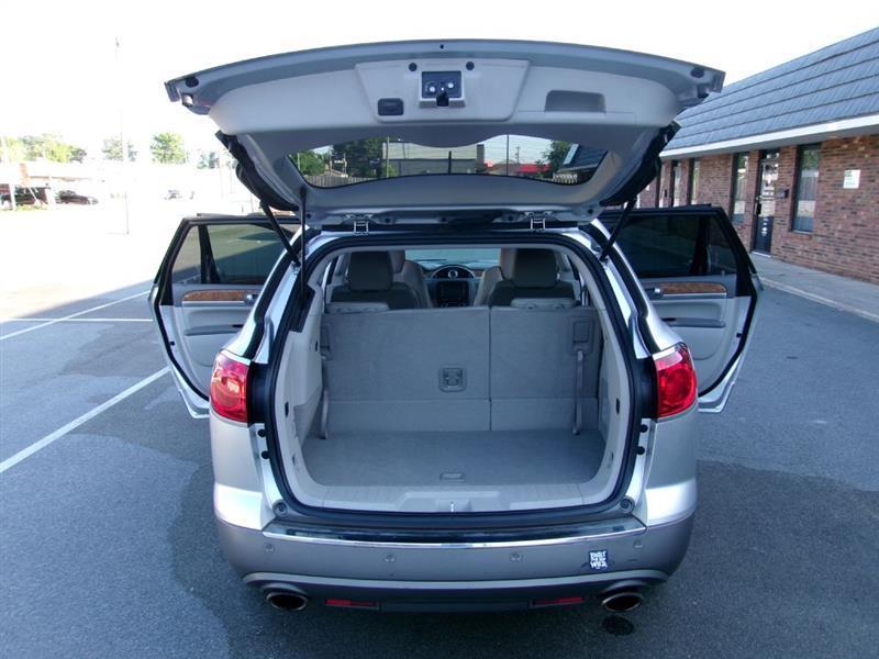 Buick Enclave  2011