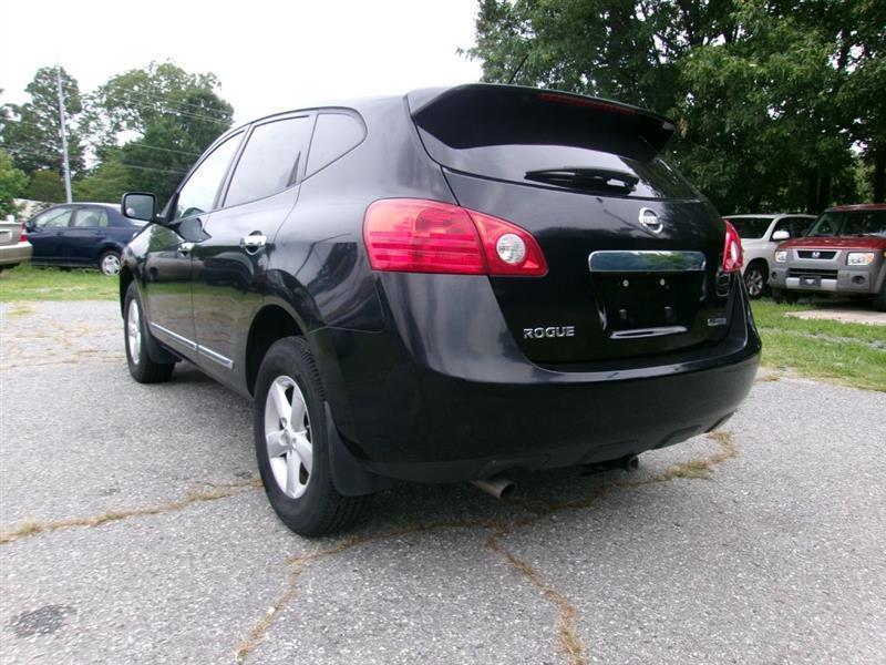 Nissan Rogue  2012