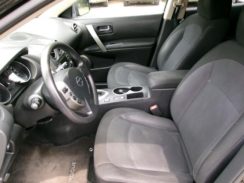 Nissan Rogue  2012