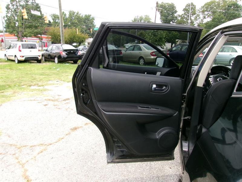 Nissan Rogue  2012
