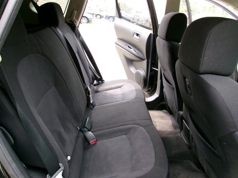 Nissan Rogue  2012