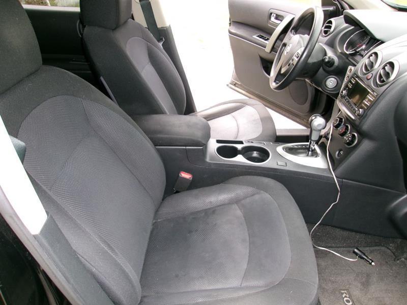 Nissan Rogue  2012