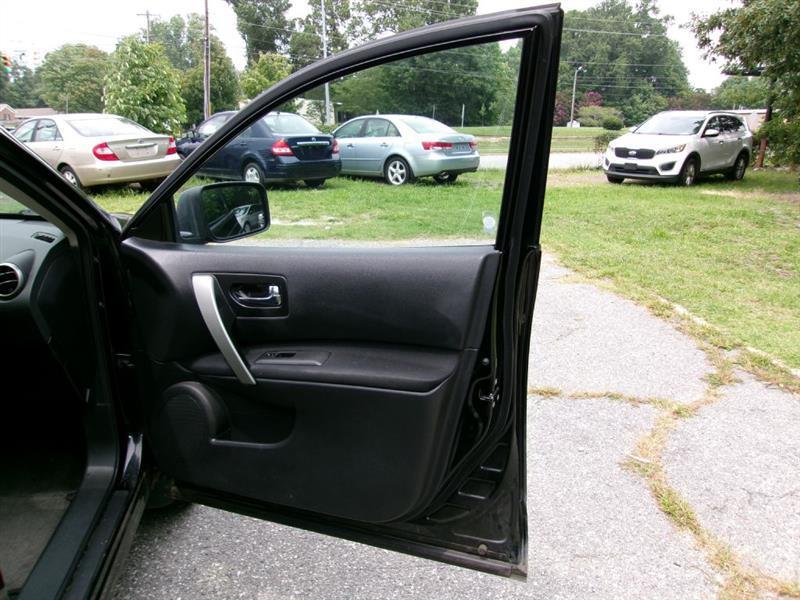 Nissan Rogue  2012