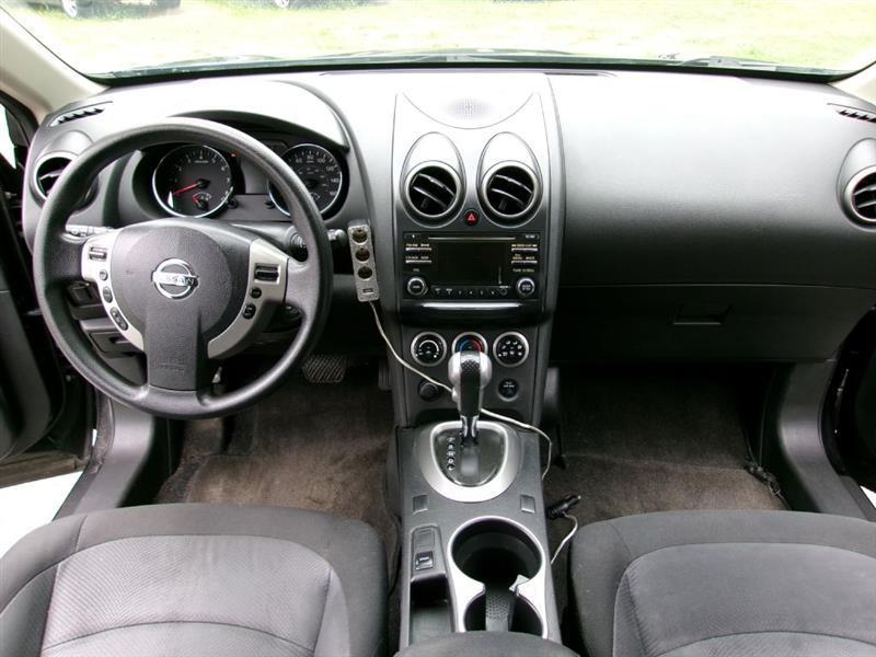 Nissan Rogue  2012