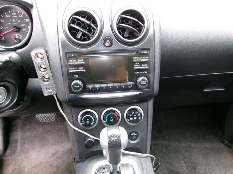 Nissan Rogue  2012
