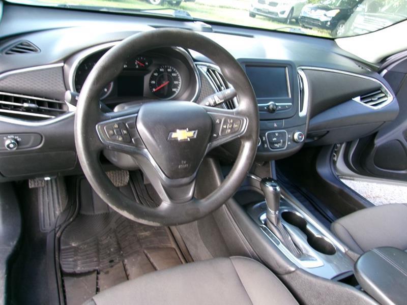 Chevrolet Malibu  2018