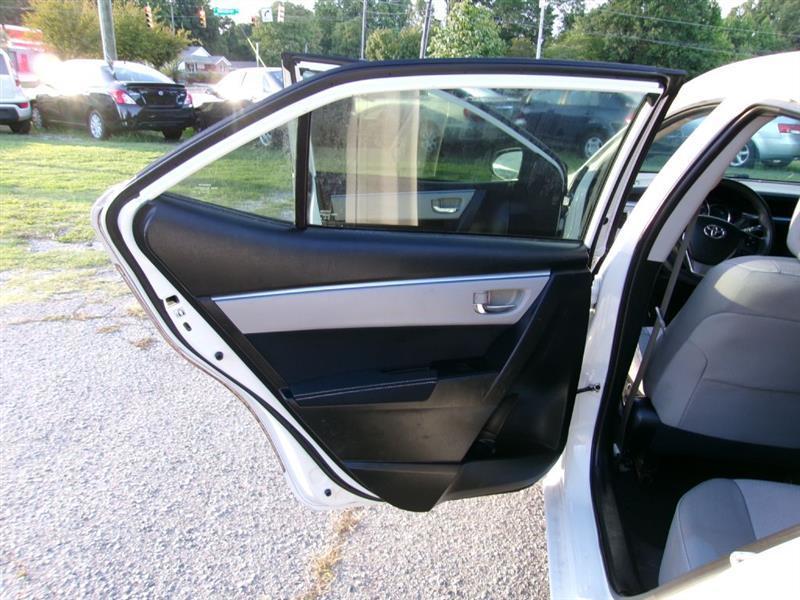 Toyota Corolla  2015