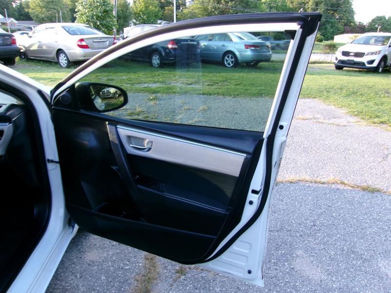 Toyota Corolla  2015