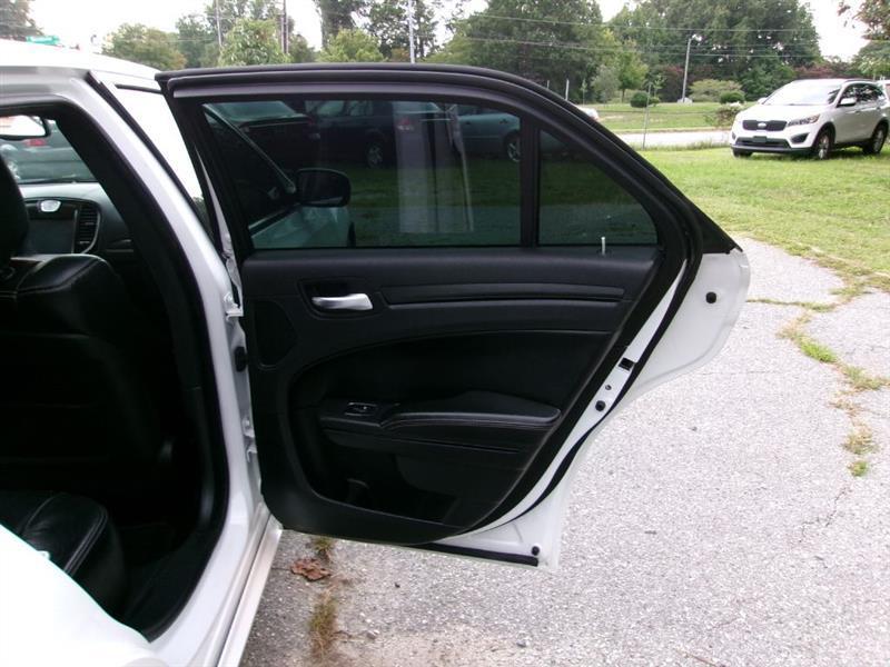 Chrysler 300  2014