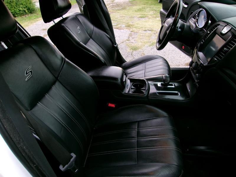 Chrysler 300  2014