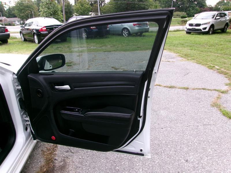 Chrysler 300  2014