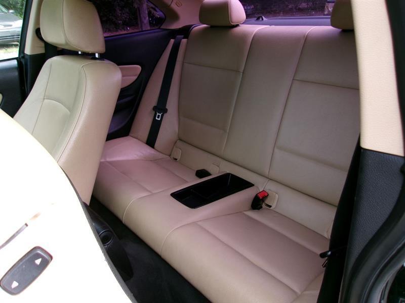 BMW 1-Series  2012