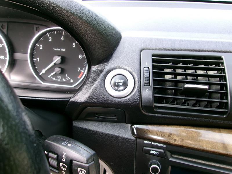 BMW 1-Series  2012