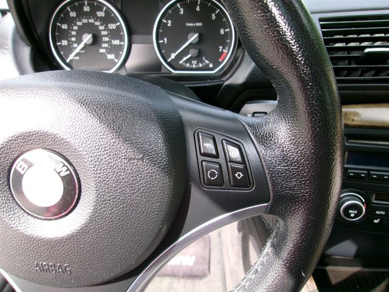 BMW 1-Series  2012