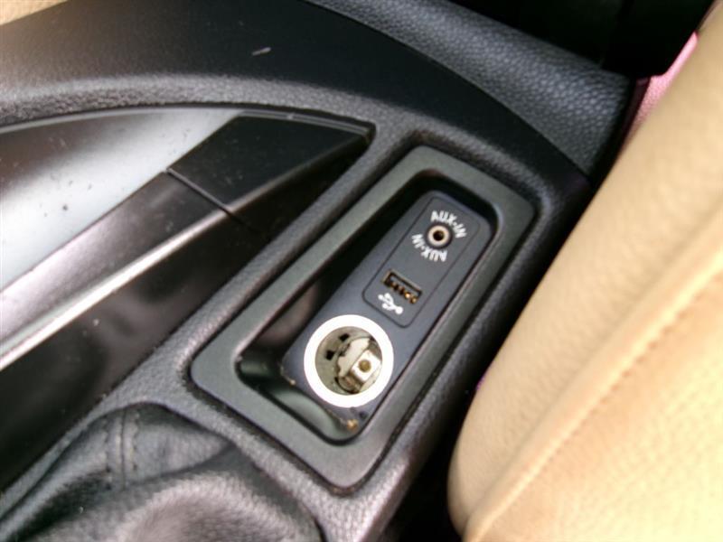 BMW 1-Series  2012