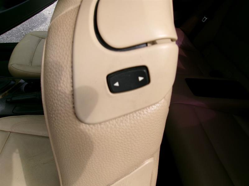 BMW 1-Series  2012