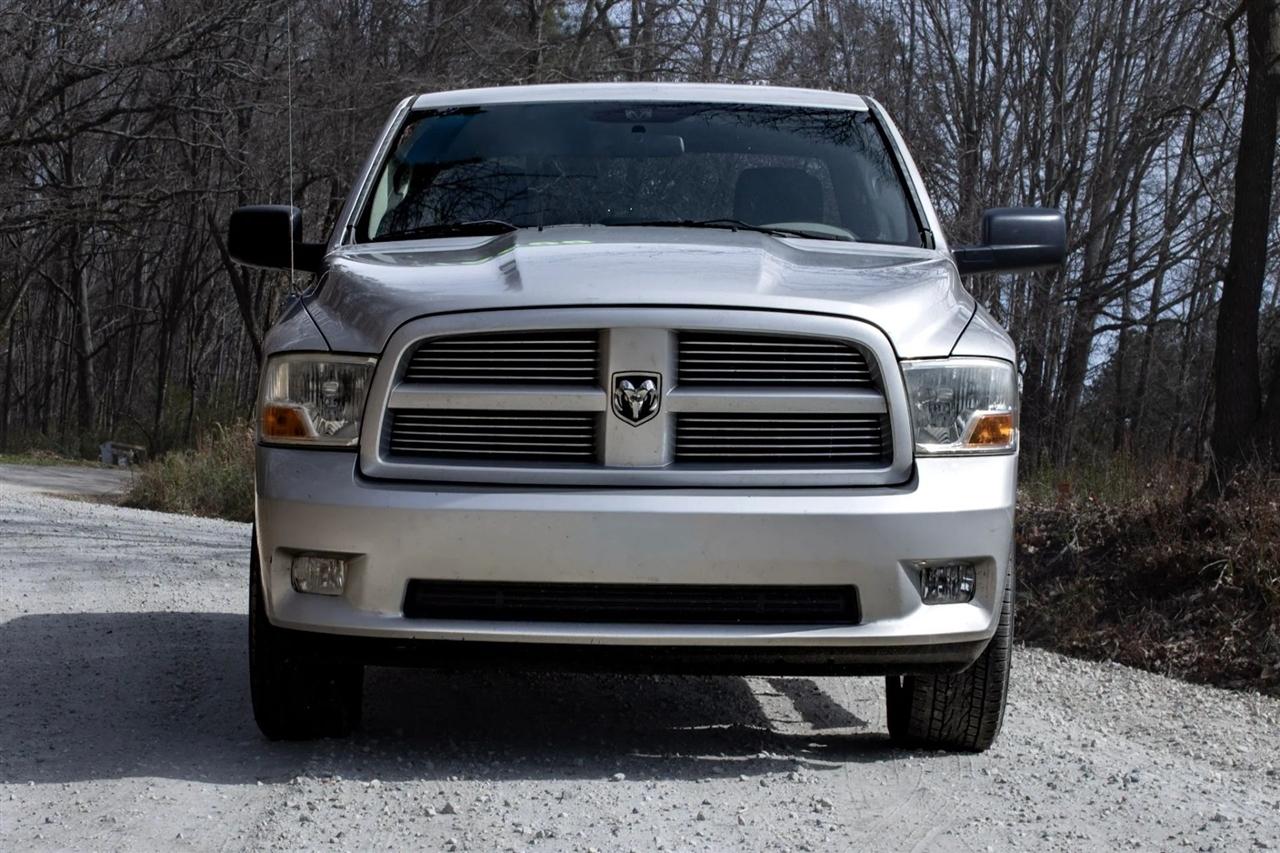 RAM 1500 ST Quad Cab 4WD 2012