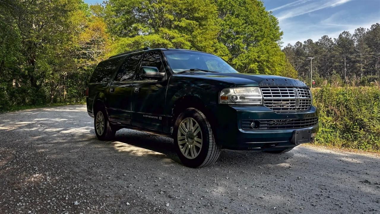 Lincoln Navigator L 2WD 2012