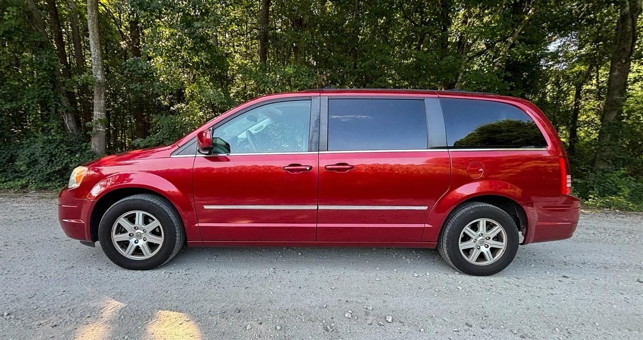 Chrysler Town & Country Touring 2010