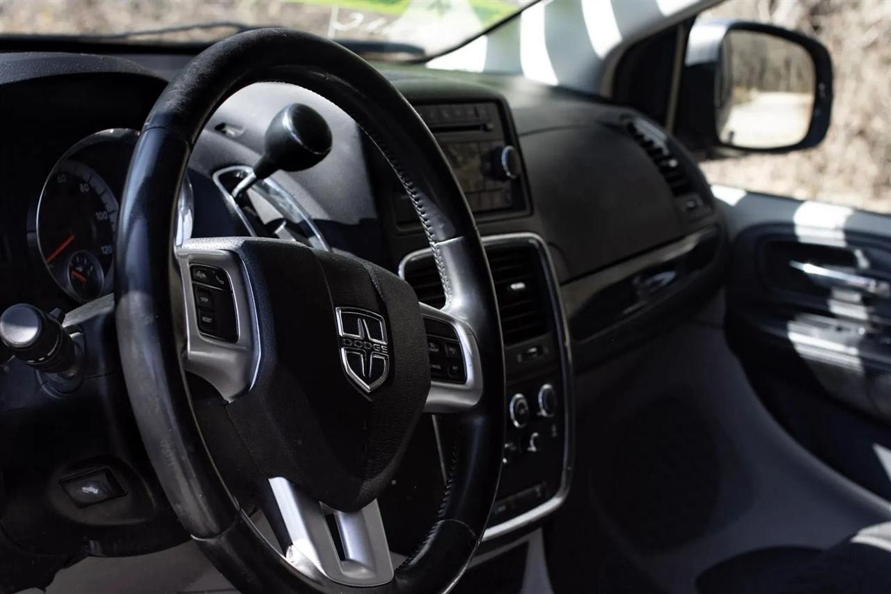 Dodge Grand Caravan SXT 2013