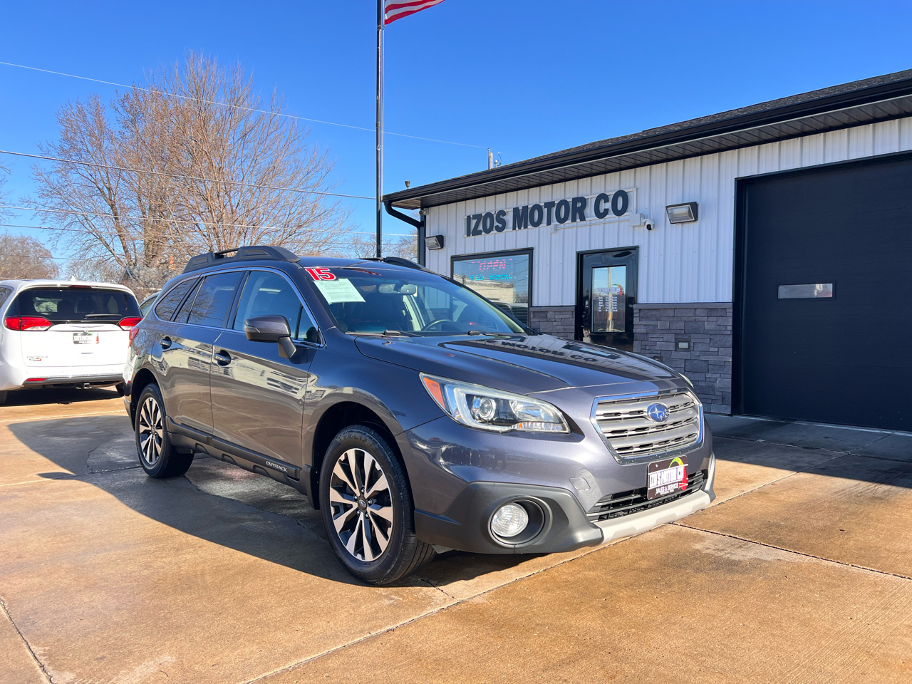 2015 Subaru Outback Limited's photo
