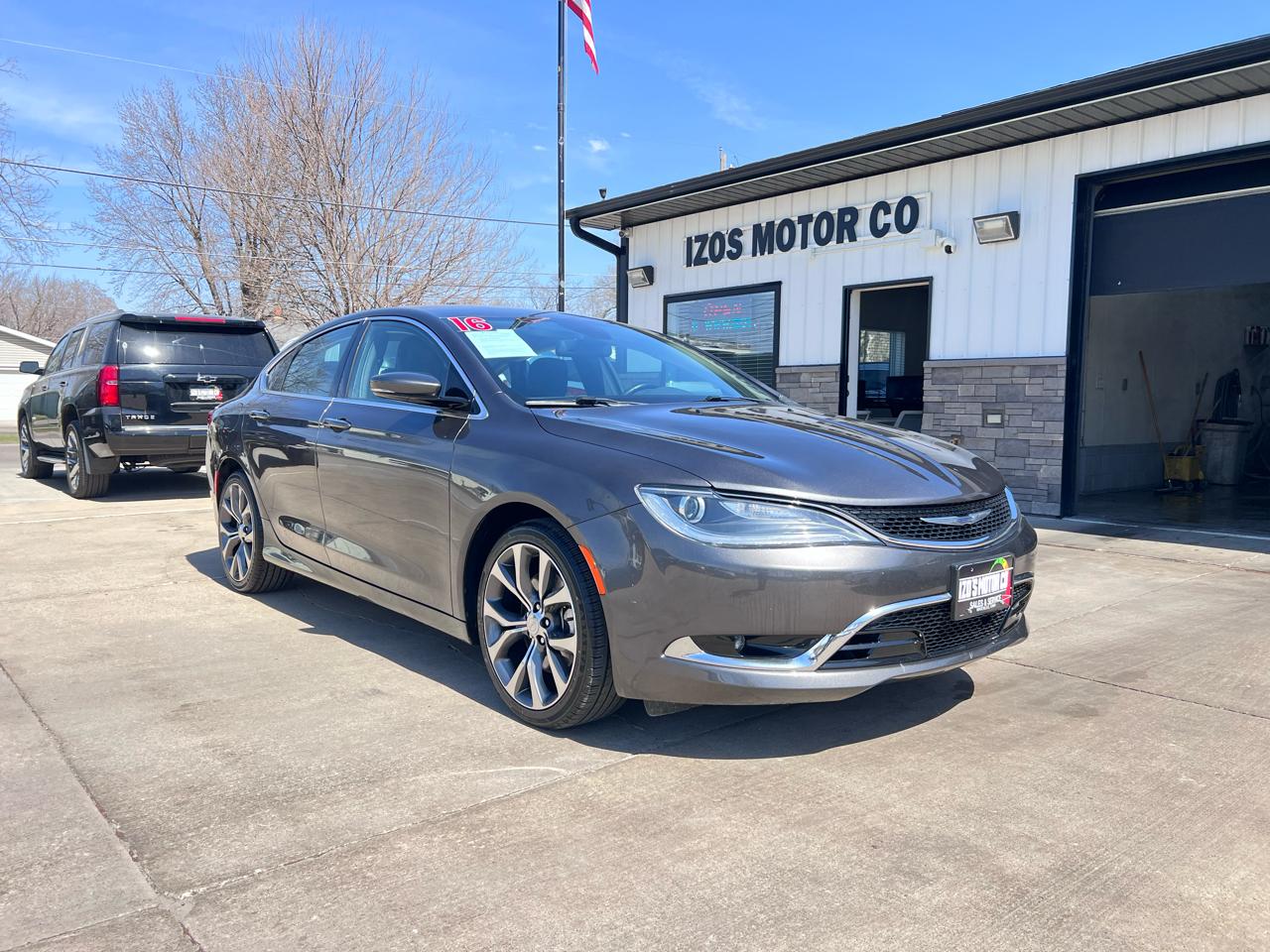 2016 Chrysler 200 C