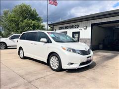 2016 Toyota Sienna 