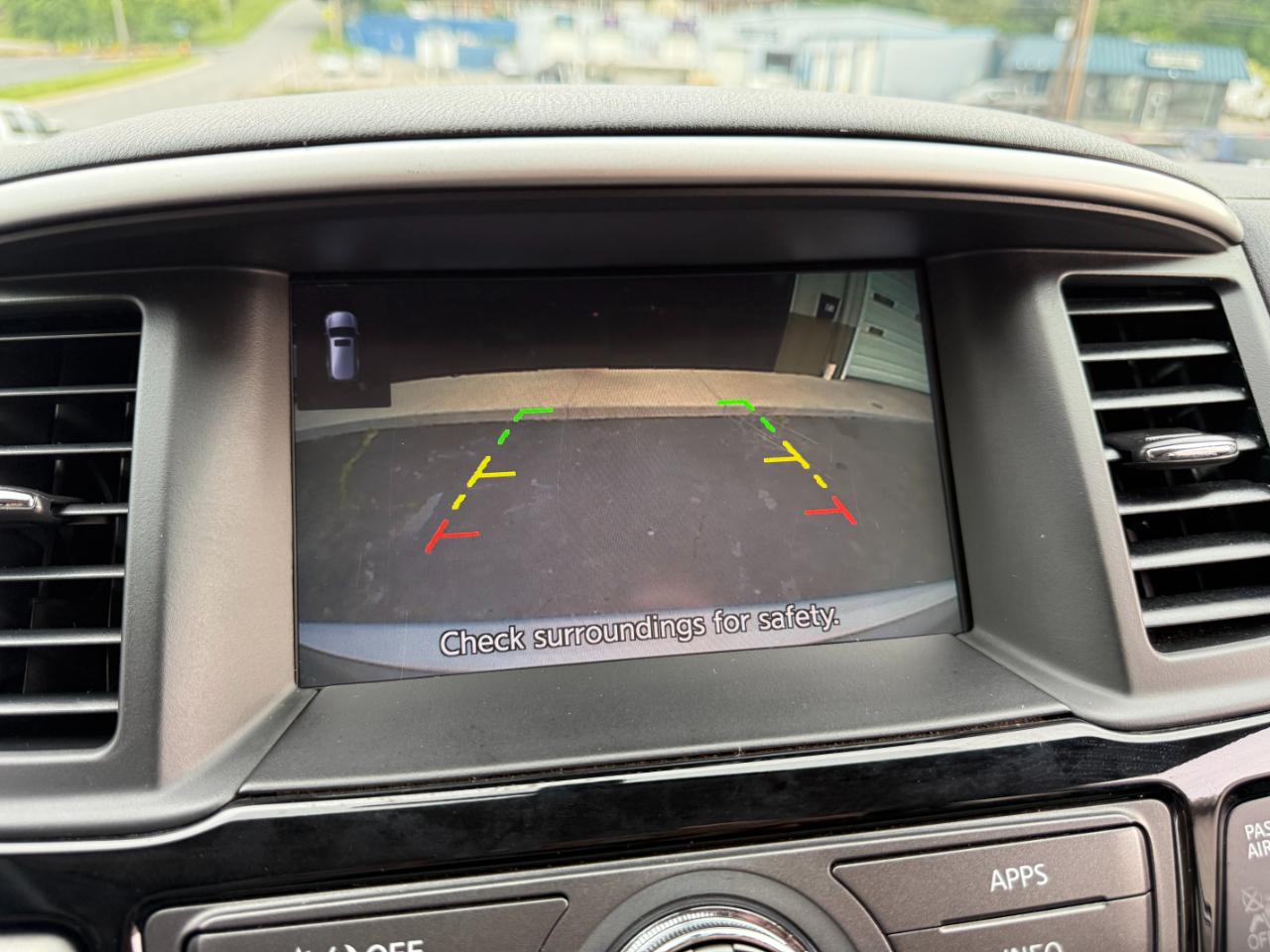 Nissan Pathfinder SV 4WD 2019