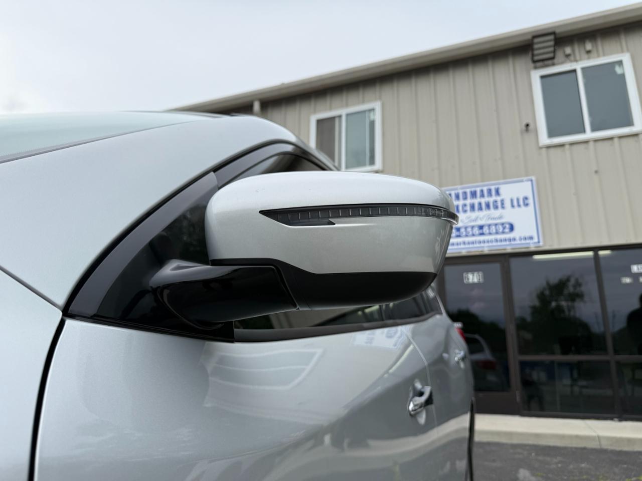 Nissan Pathfinder SV 4WD 2019