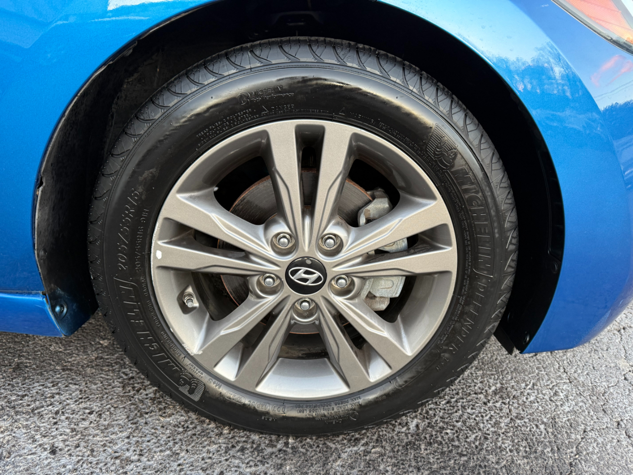 Hyundai Elantra SEL 2018