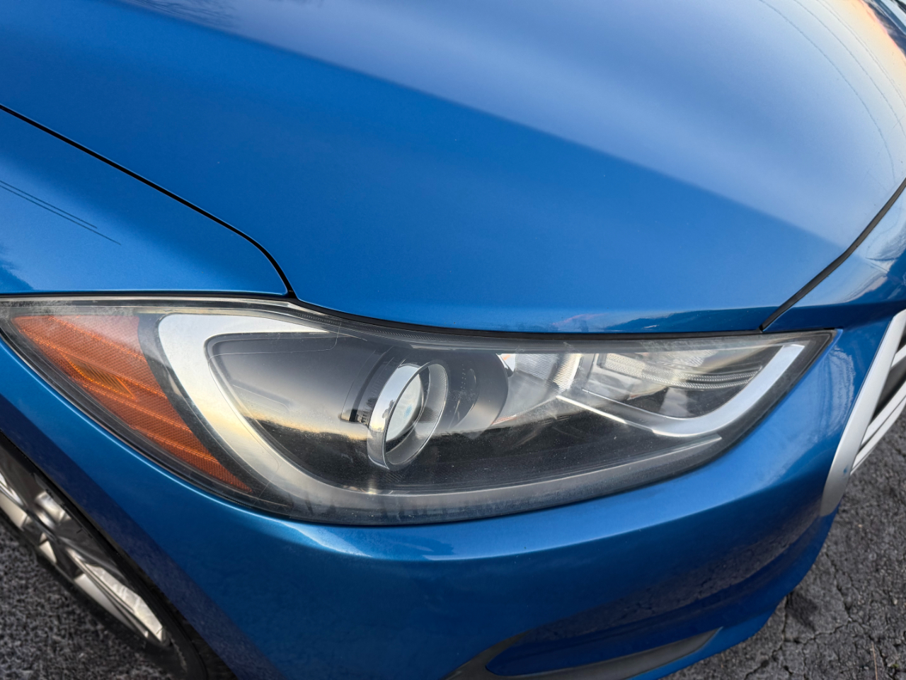 Hyundai Elantra SEL 2018