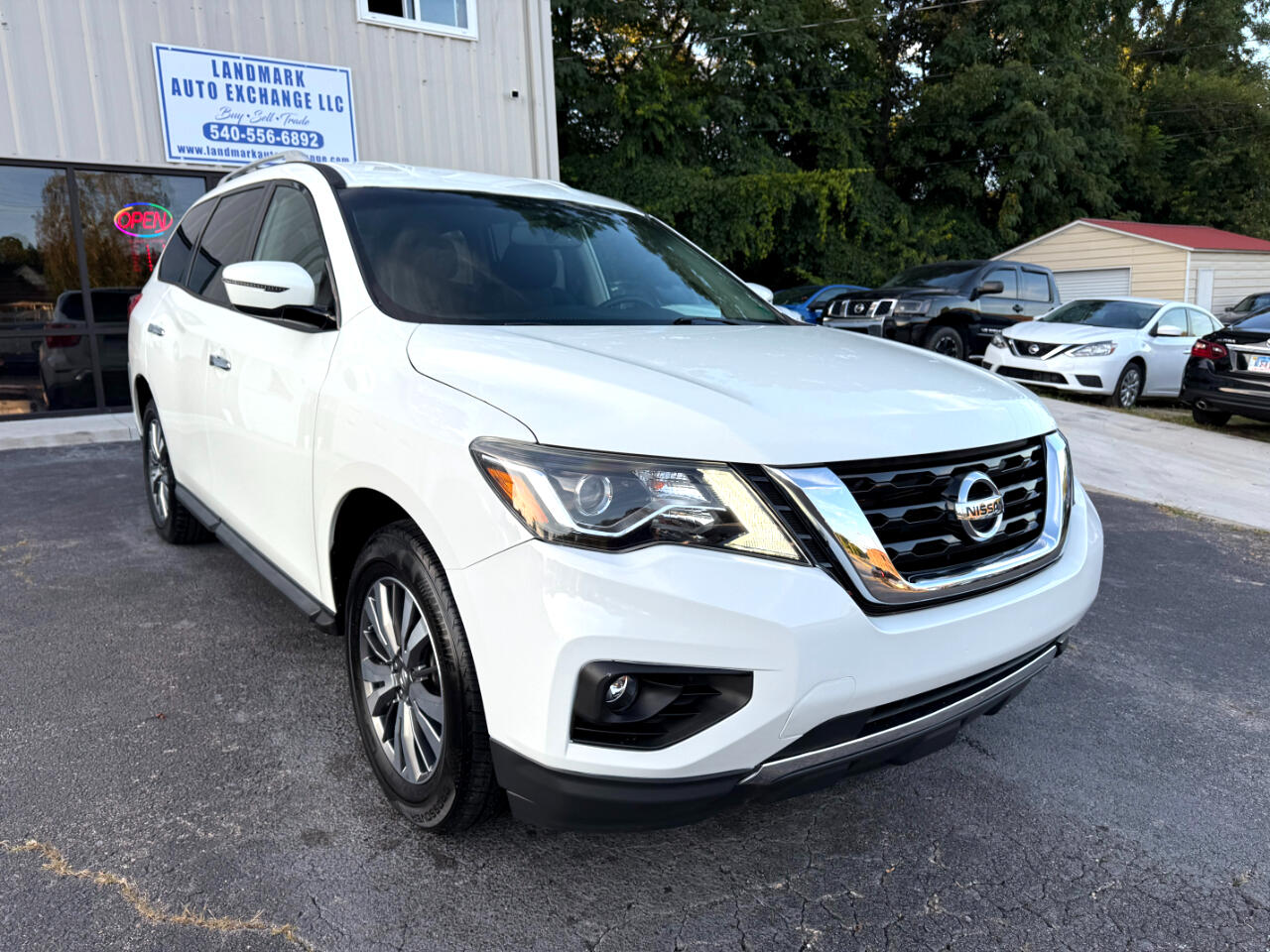 Nissan Pathfinder SV 2018 Nissan Pathfinder SV 2018